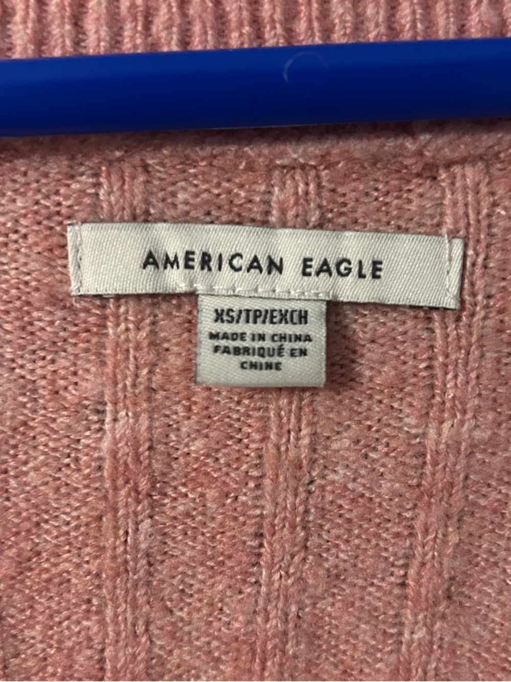 AE Cropped Ribbed Cardigan - Picture 3 of 3